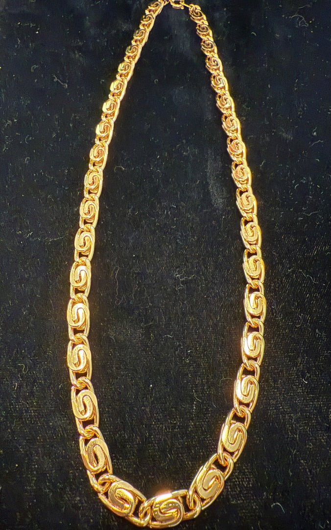 18" Paperclip Vtg Avon Chain Necklace