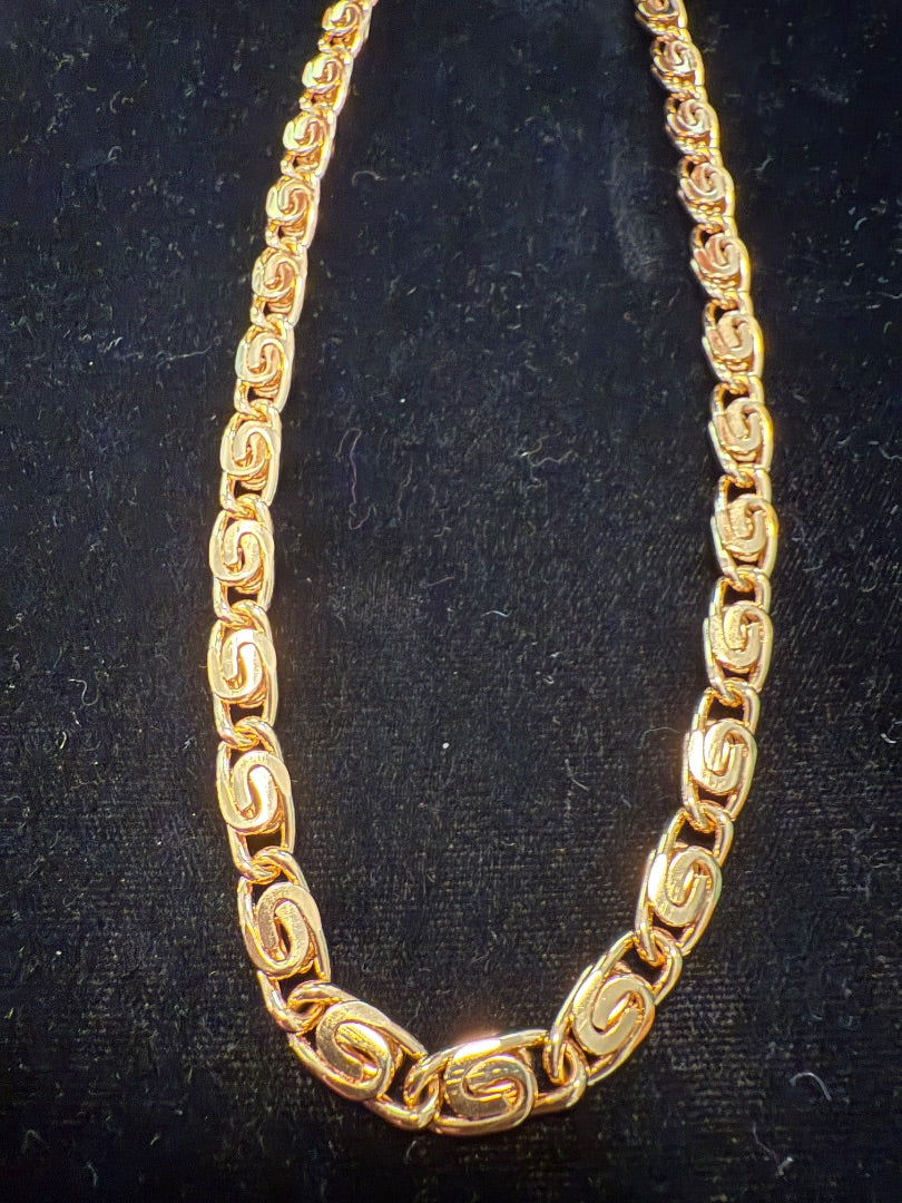 18" Paperclip Vtg Avon Chain Necklace