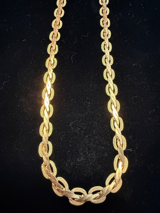 Braided Gold Tone Raised Chain Avon Necklae