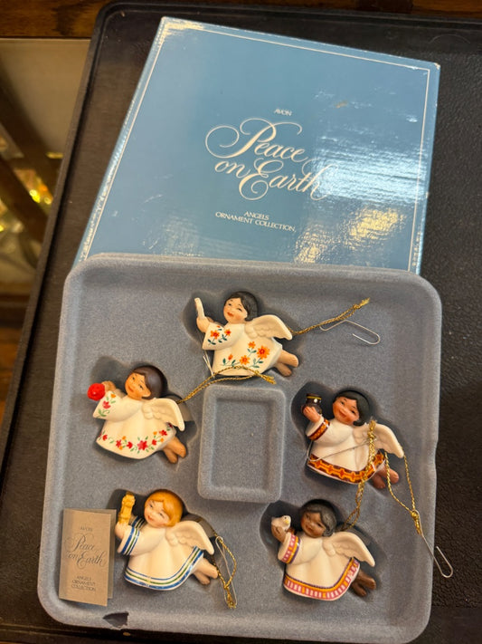 Peace on Earth -5 Angels