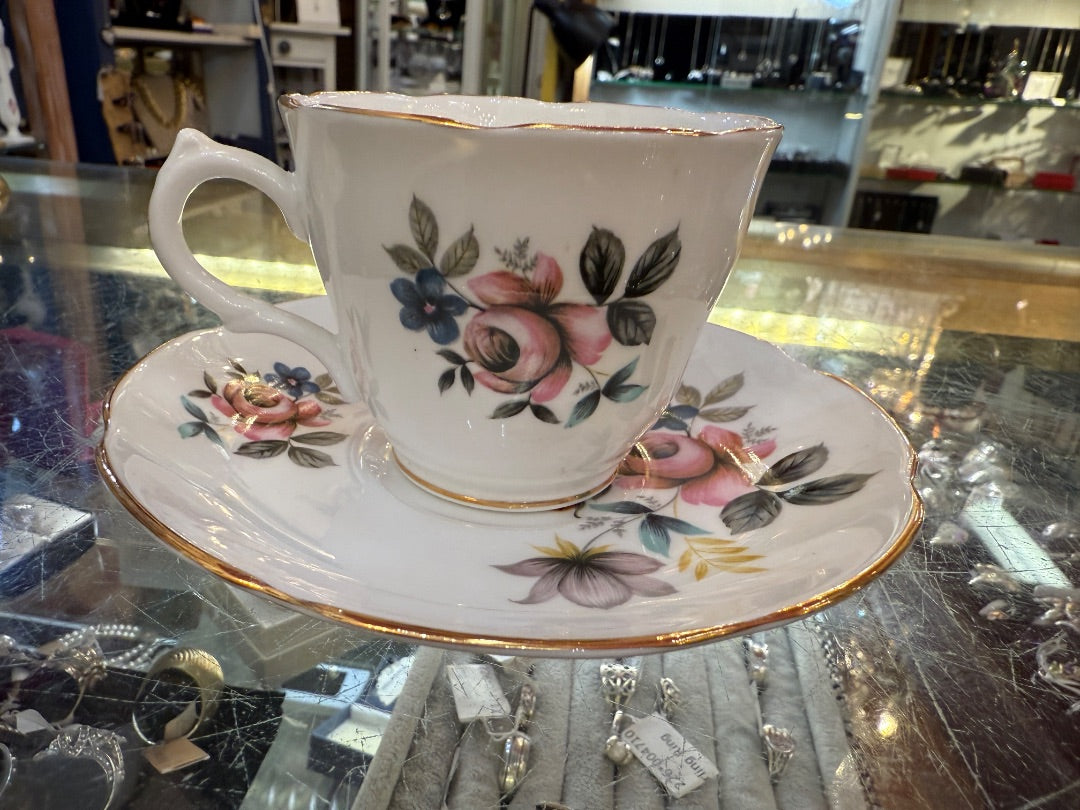Royal Grafton Teacup saucer