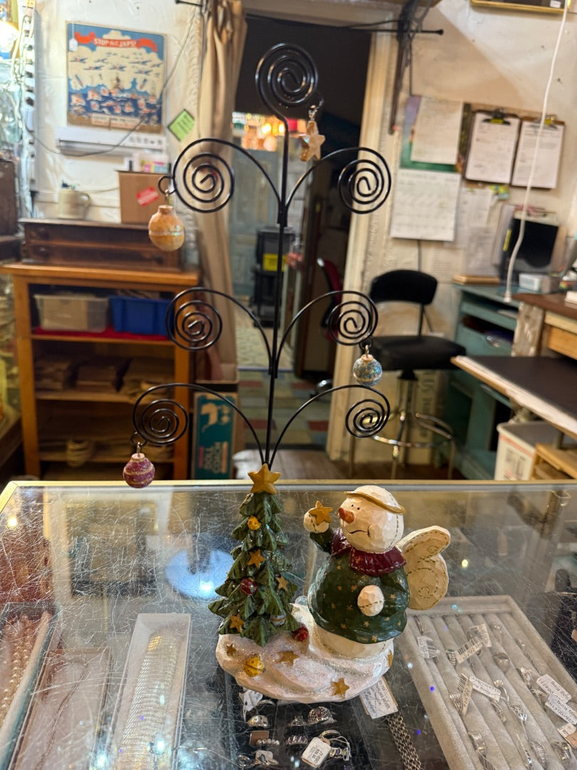 Snowman ornament tree