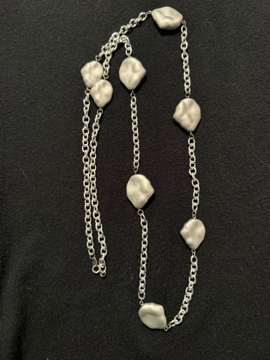 Avon Baroque Pearl Necklace