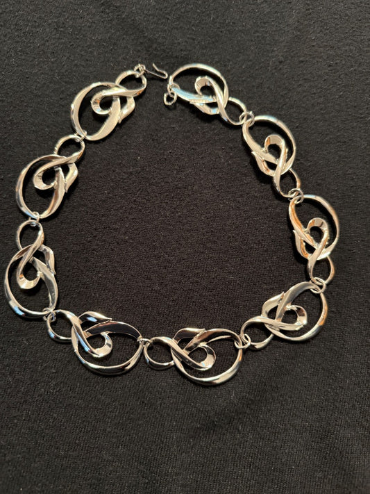 1990’s Silver Scroll Link Necklace Avon