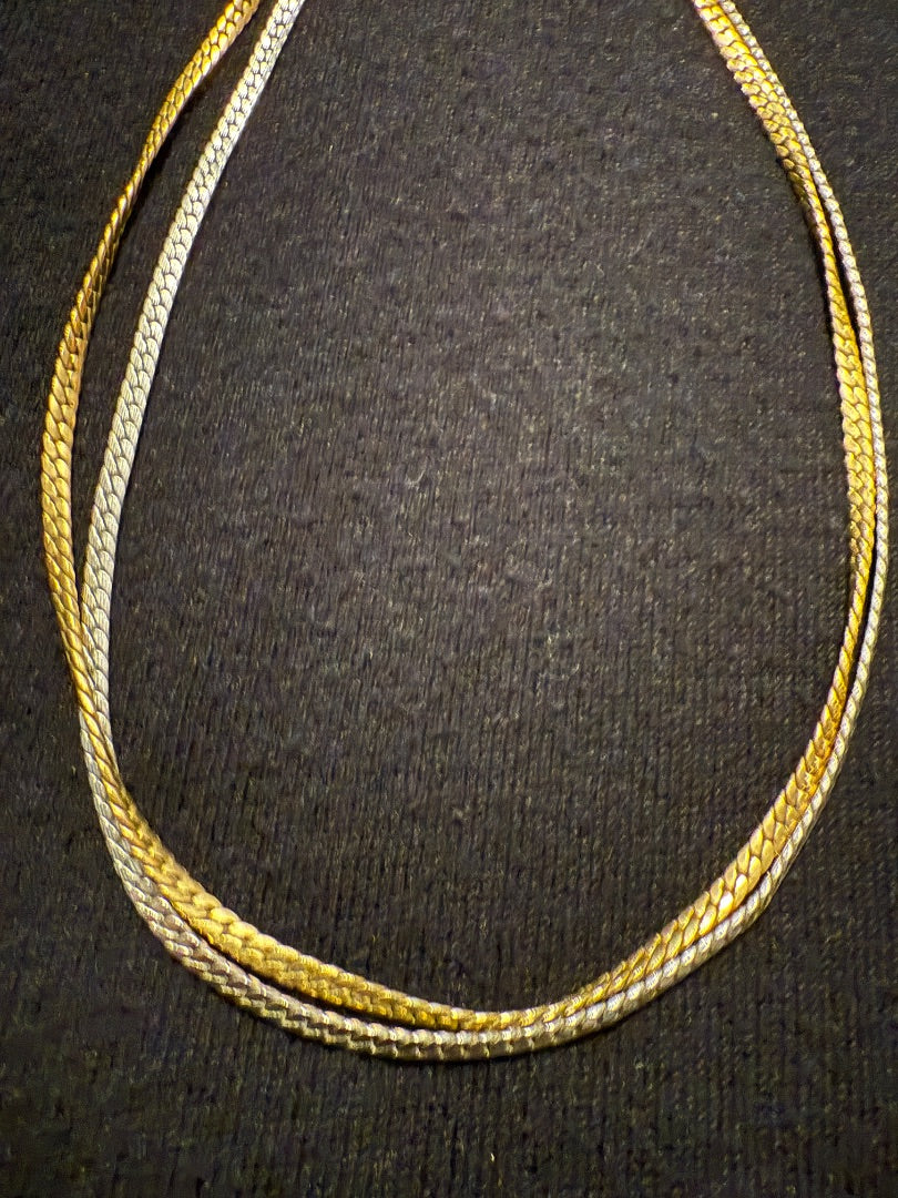 Two toner vintage Avon necklace