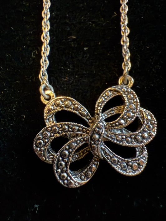 Vtg Avon Marcasite Ribbon Silver toned