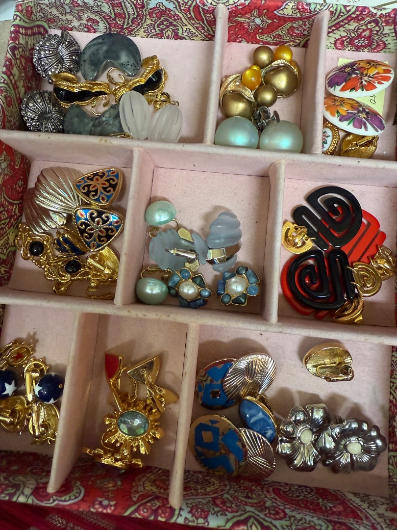 Misc AVON Clip earrings