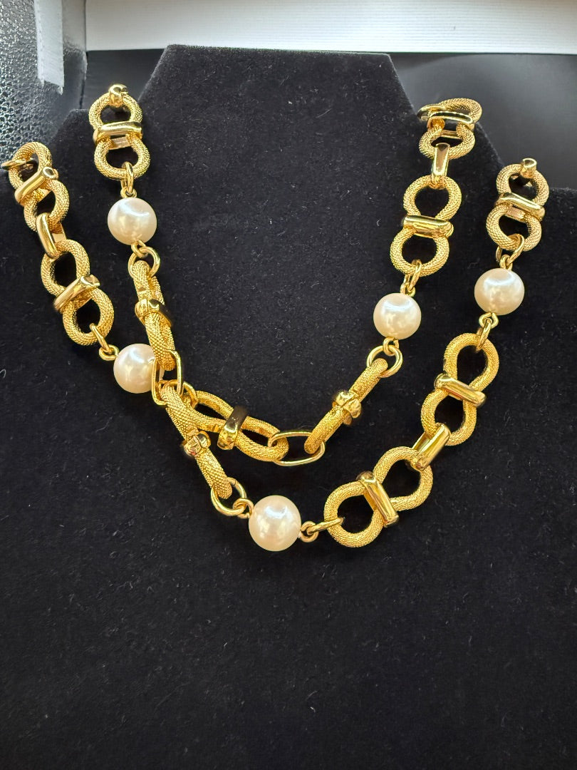 30" Gold Linked Vtg Avon Pearl Necklace