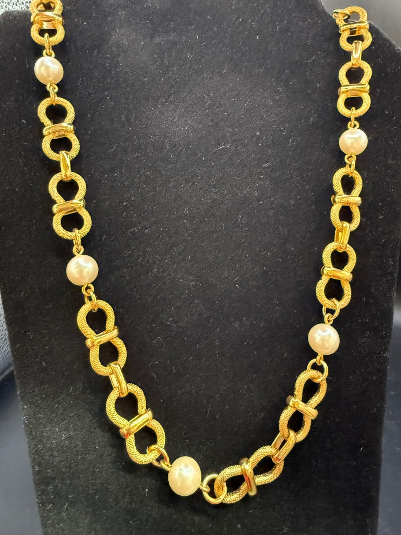 30" Gold Linked Vtg Avon Pearl Necklace