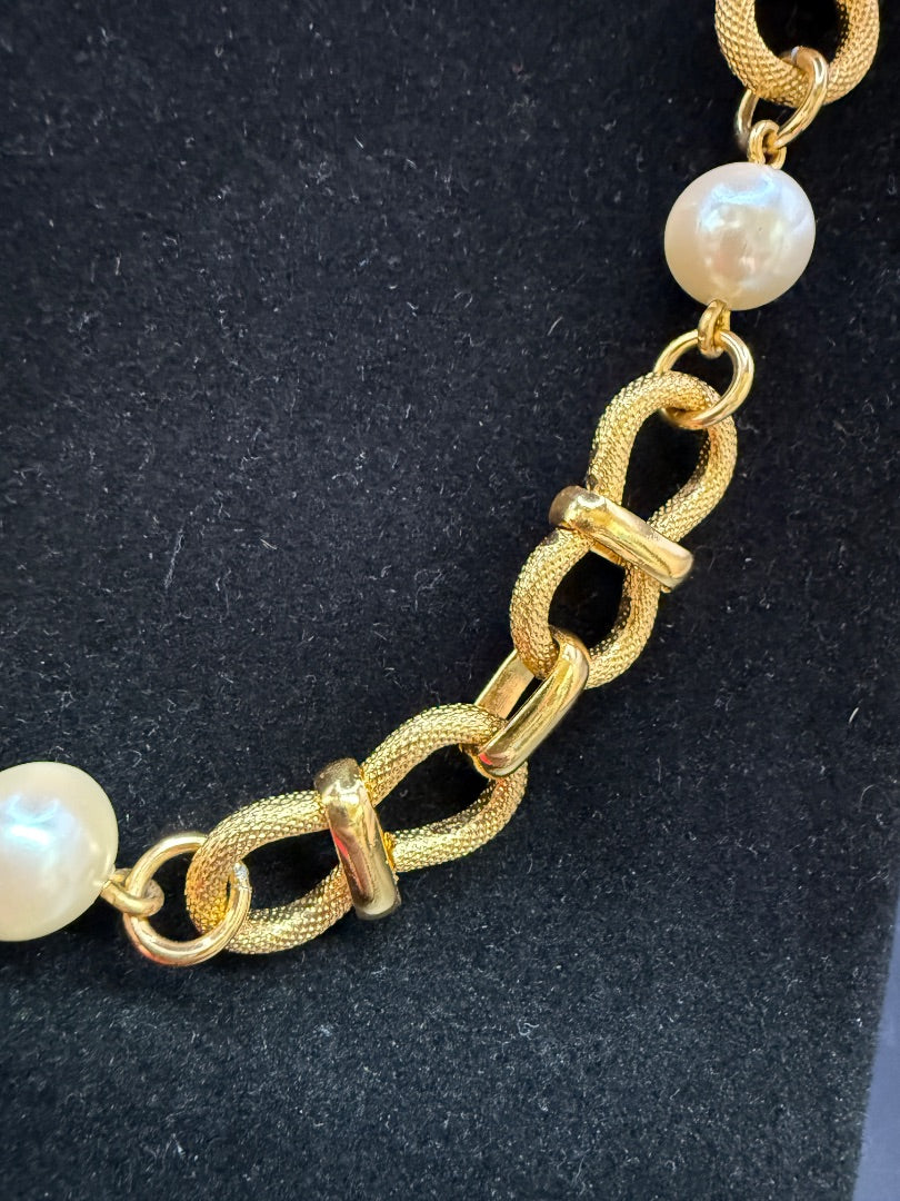 30" Gold Linked Vtg Avon Pearl Necklace