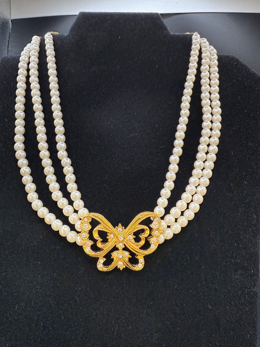 Vtg Nina Ricci Avon Pearl Necklace Butterfly Choker