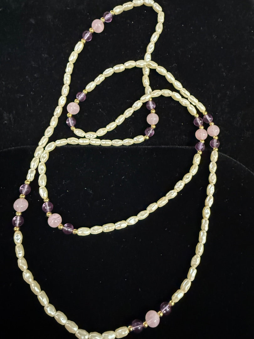 38" Vtg Avon Purple & Pearl Necklace