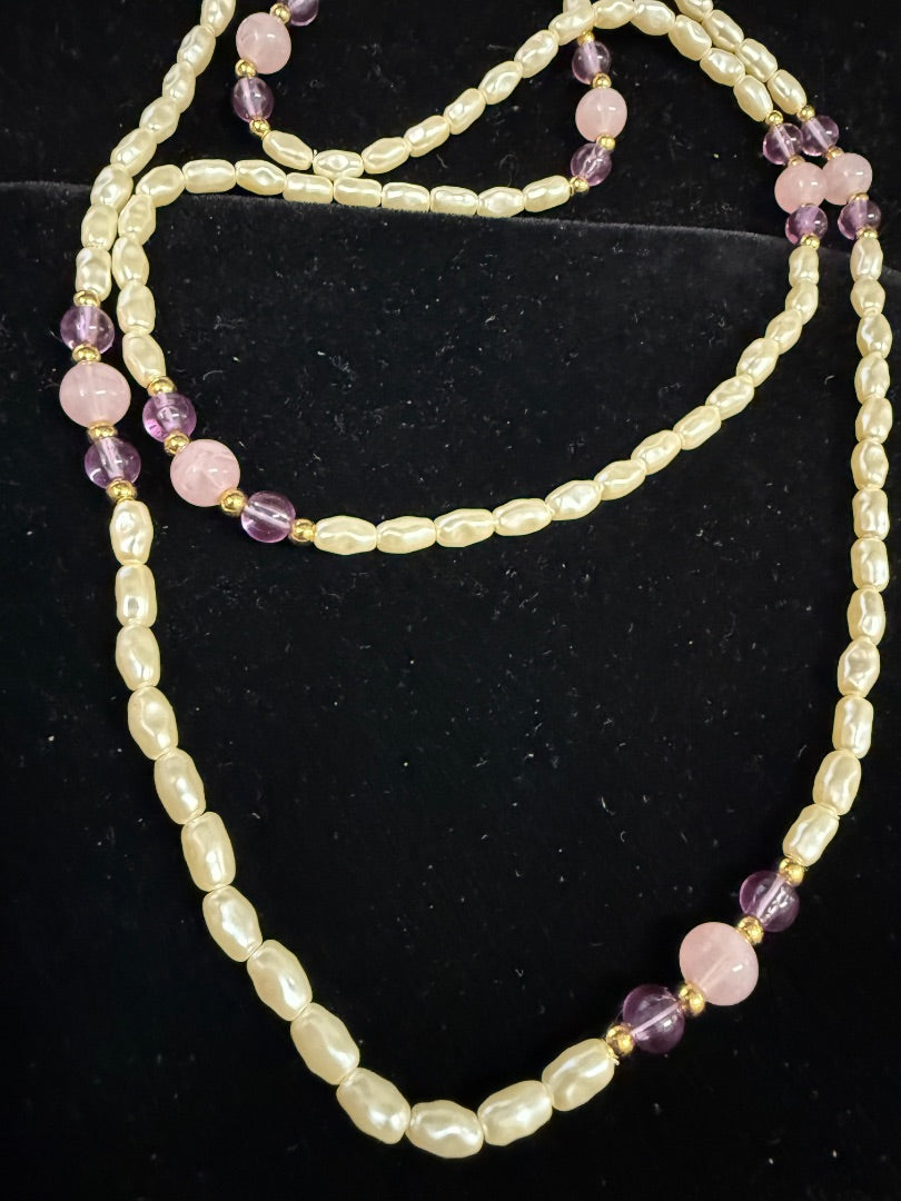 38" Vtg Avon Purple & Pearl Necklace