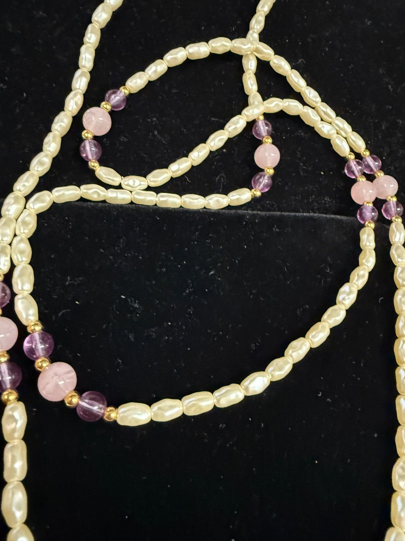 38" Vtg Avon Purple & Pearl Necklace