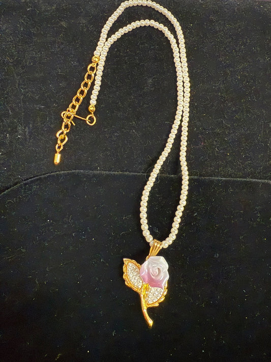 Vtg Avon Pearl Necklace With Flower