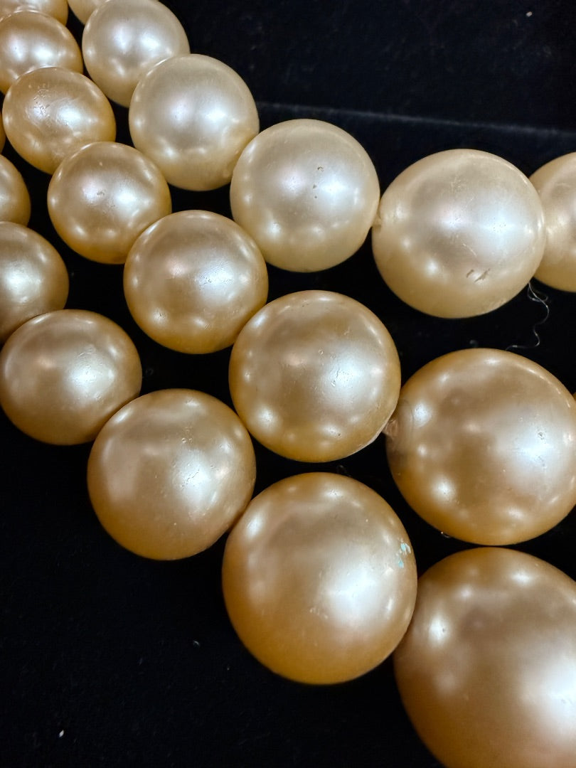 Dutchess Pale Pink 3 Strand Adjustable Pearl Necklace