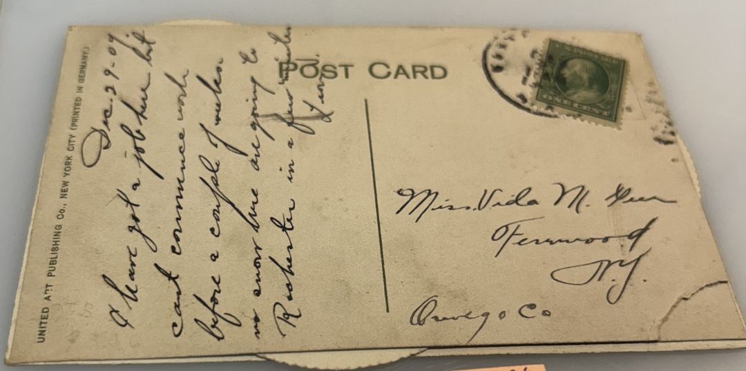 New Year Greetings Mechanical Gatekeeper With Guard Dog Clock