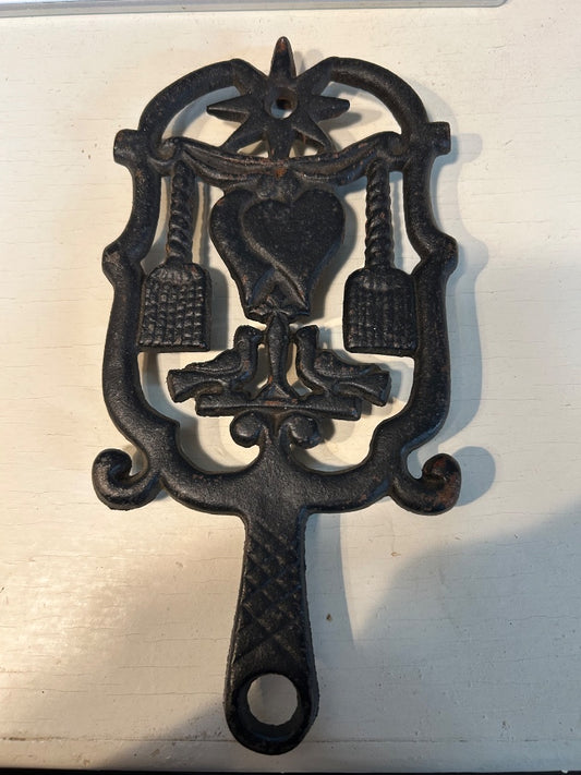 Wilton cast iron Trivet / hot pad