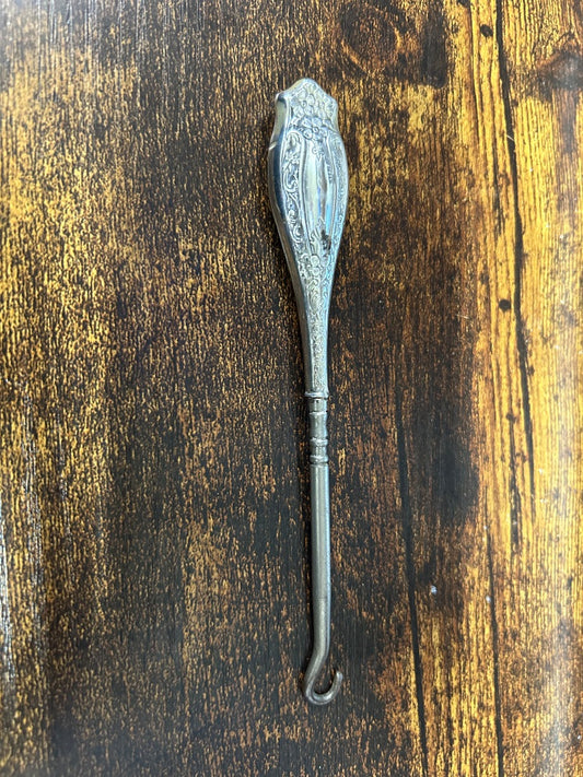 Shoe lace tool