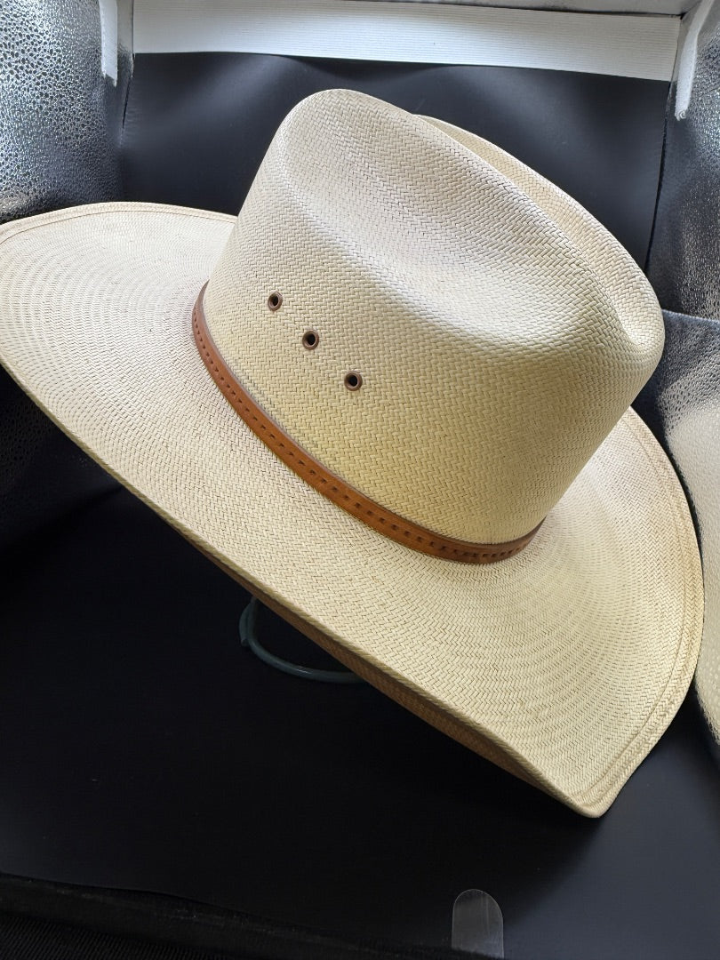 White Resistol Cowboy hat Hooey