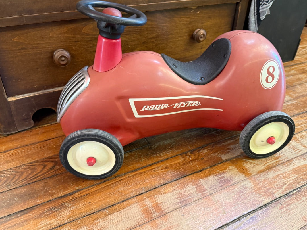 Ride-on Radio Flyer
