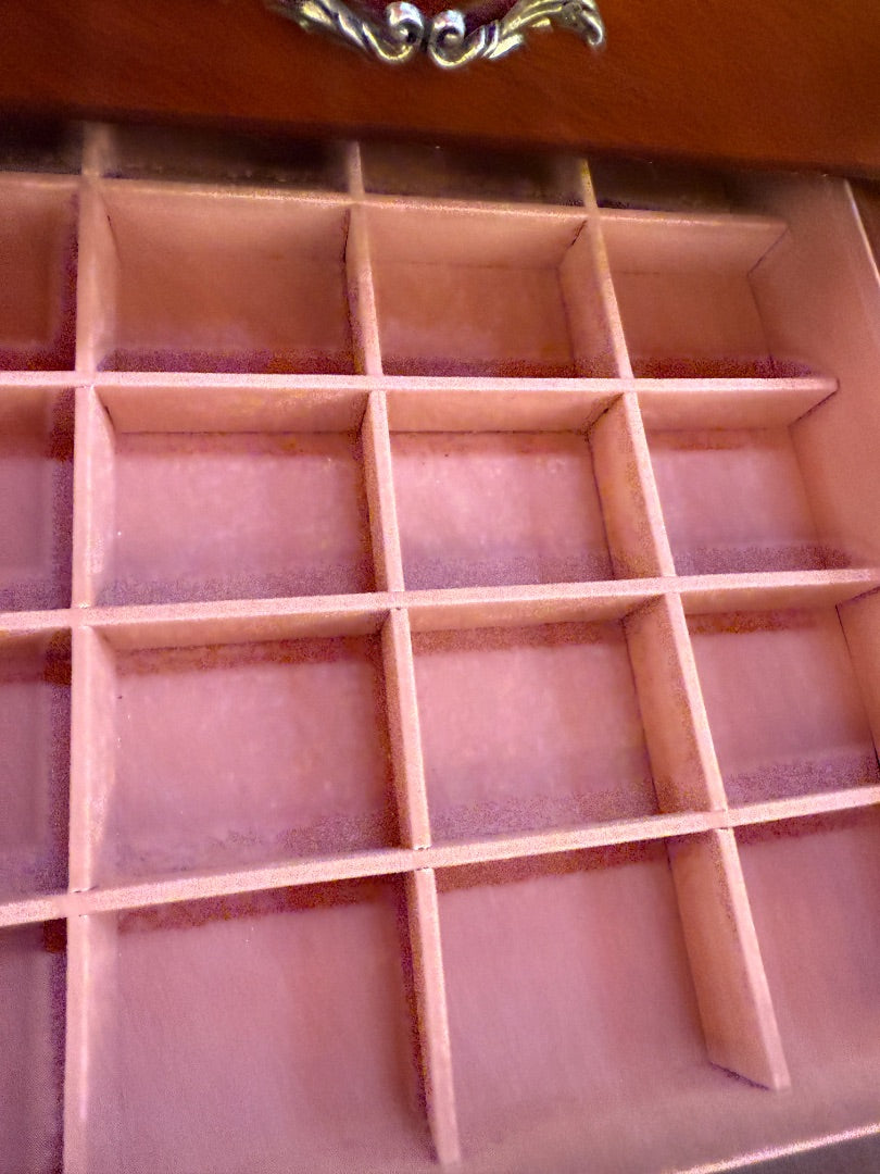 Old English Jewelry box