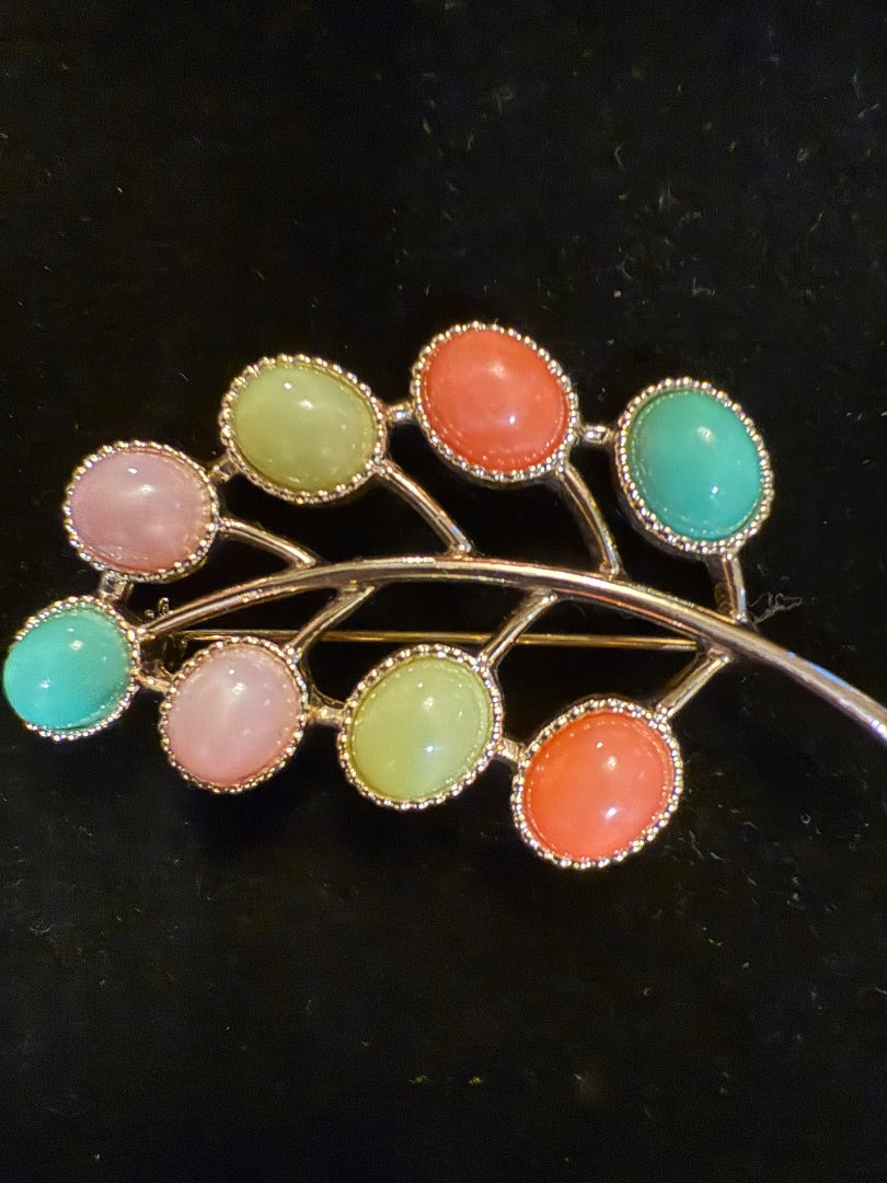 Sarah Coventry Brooch