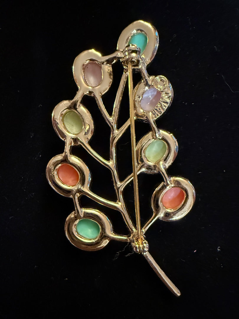 Sarah Coventry Brooch