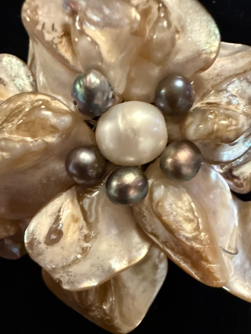 Unsigned Blue Shell Freshwater Pearl