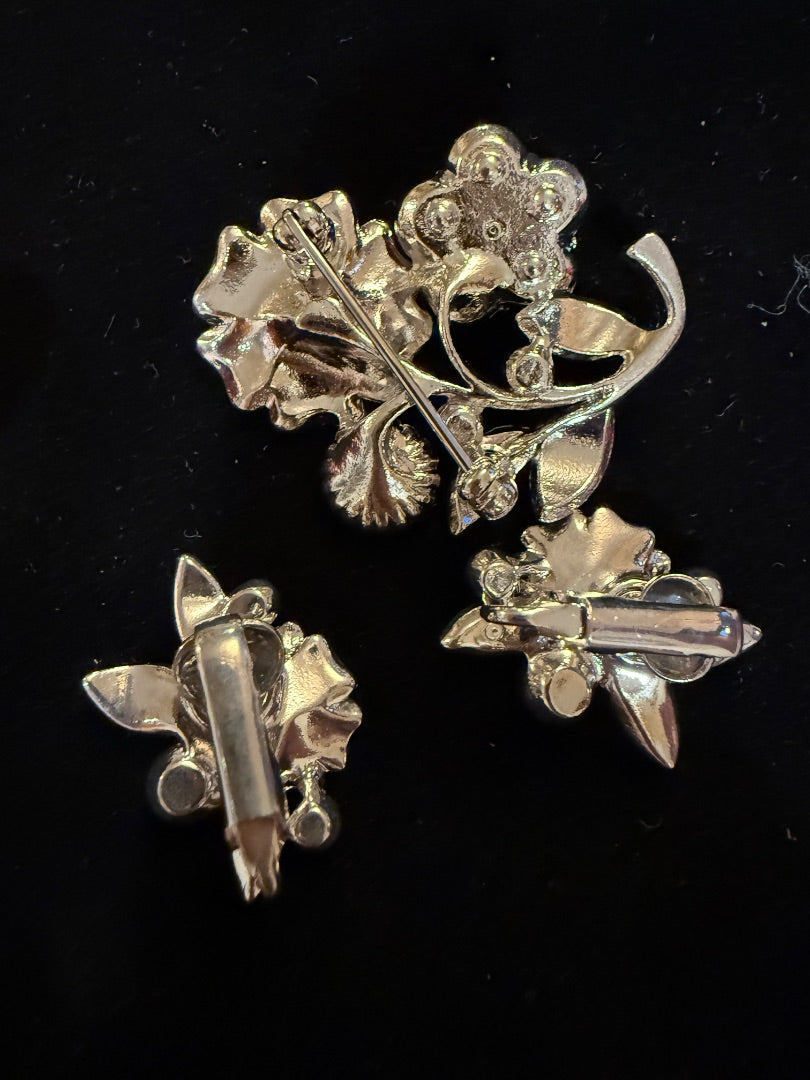 Pink Unsigned Flowers Brooch Earring Set