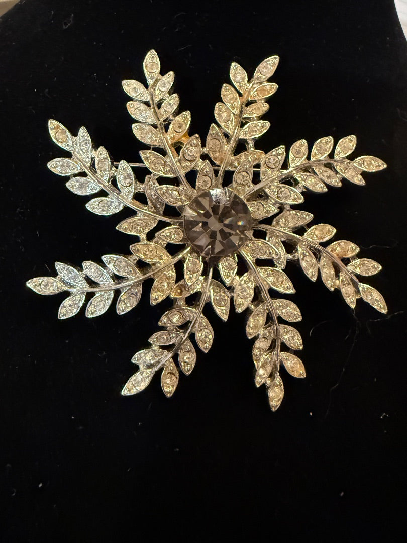 Sarah Coventry  Sarah Coventry Snowflake