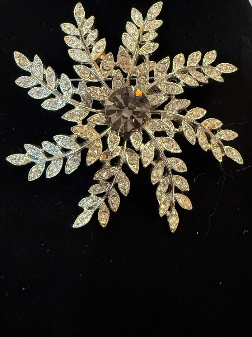 Sarah Coventry  Sarah Coventry Snowflake