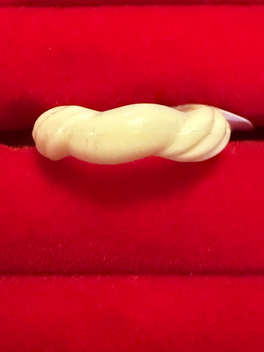 Avon Carved Lucite Size 6.5 Ring