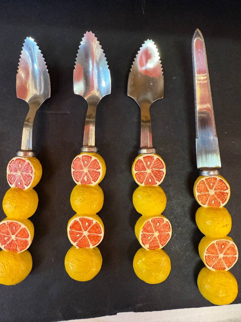 Grapefruit utensil