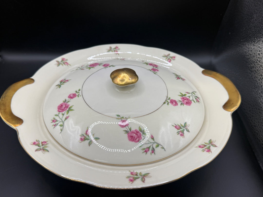 Theodore Haviland Theodore Haviland Delaware  Pink Roses New York Casserole Dish with Lid