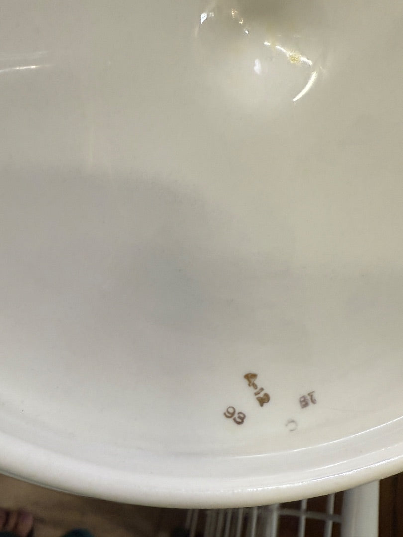 Theodore Haviland Theodore Haviland Delaware  Pink Roses New York Casserole Dish with Lid