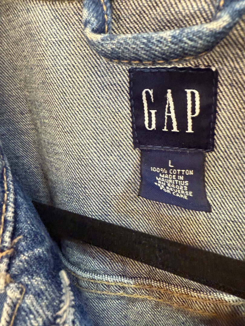 GAP Vintage Clothing, Large