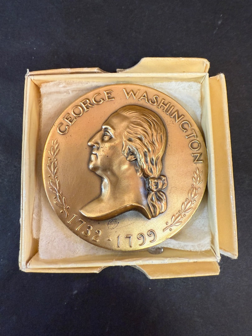Gold Danbury Mint George Washington 250th birthday coin