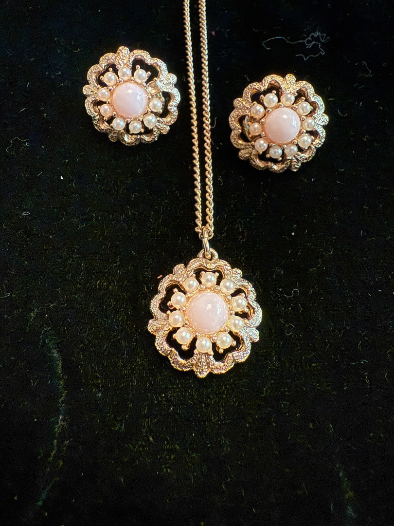 Pink gold Cabochen Necklace Clip Earring Set