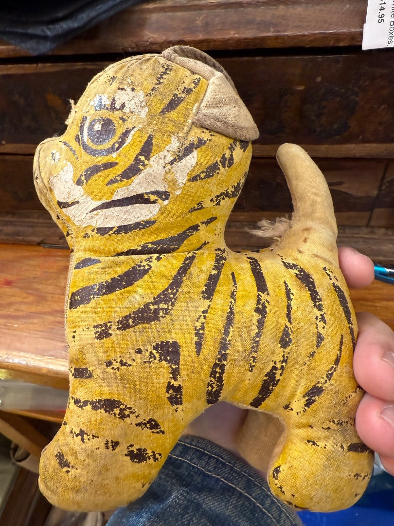 Vintage 40s Tiger toy