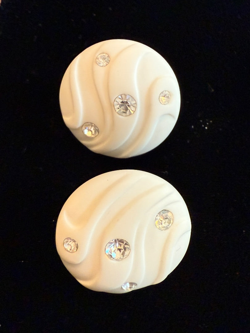 Avon White Clip Earrings