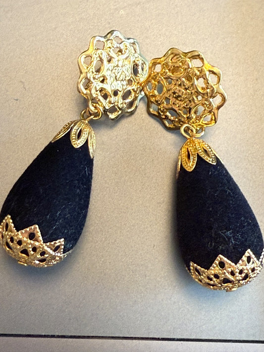 Avon Champagne Bottles Clip Earrings