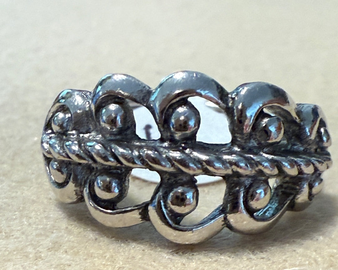 Silver AVON Silver AVON Ring, 5 adjustable, 5