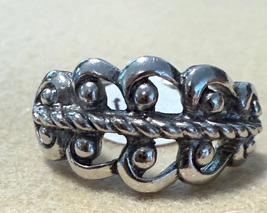 Silver AVON Silver AVON Ring, 5 adjustable, 5