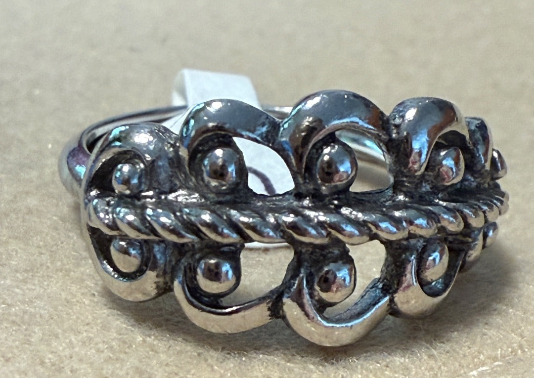 Silver AVON Silver AVON Ring, 5 adjustable, 5