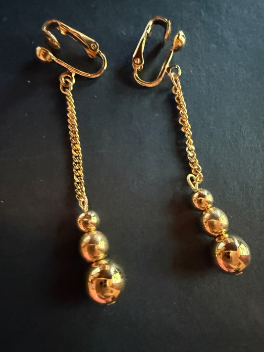 Bangle ball Clip Earrings