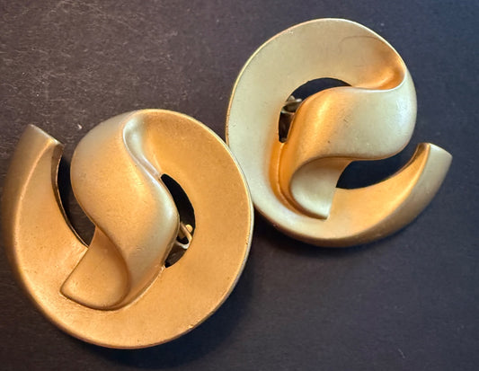 1980's Large Ribbon Style Clip Earrings