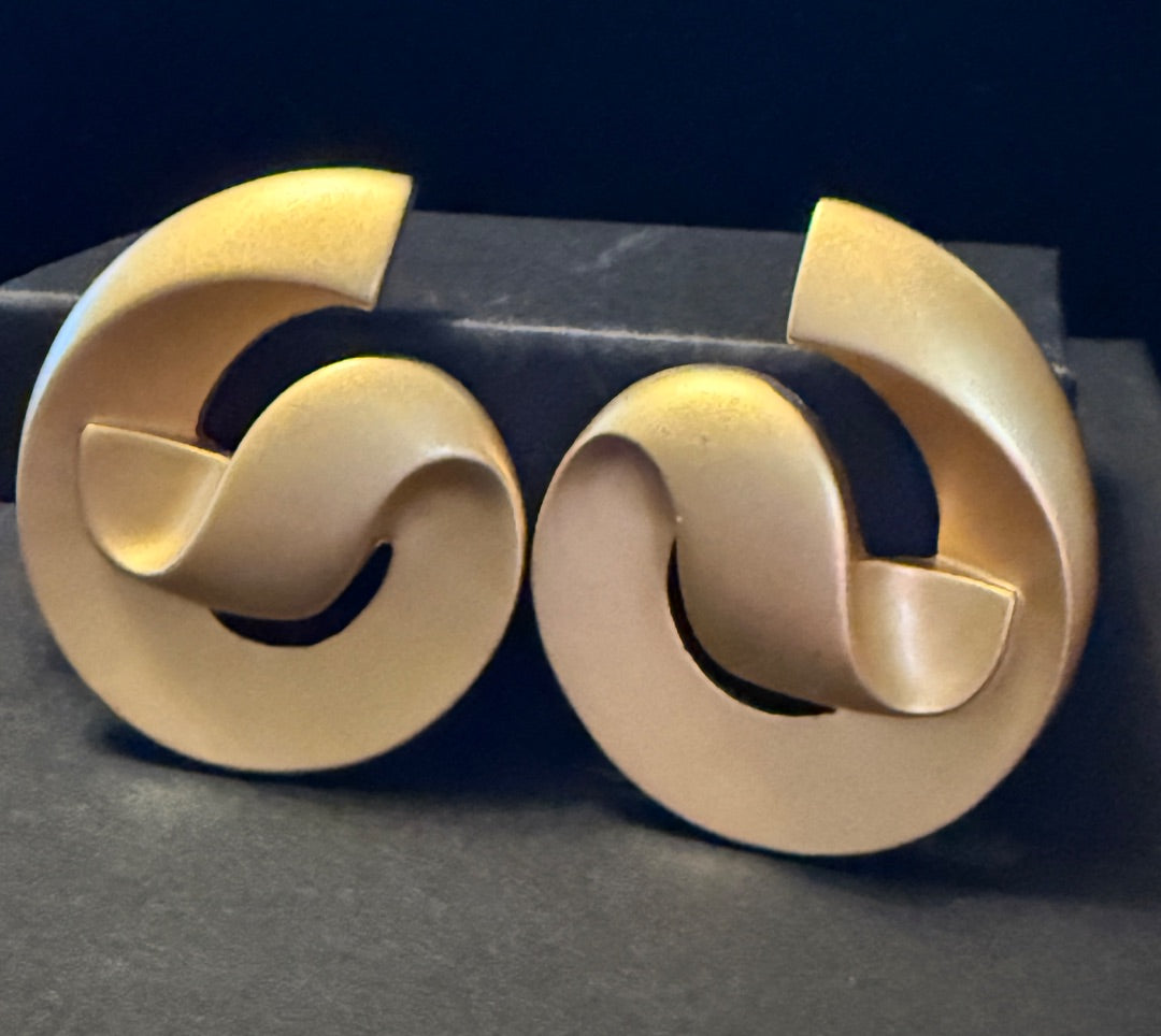 1980's Large Ribbon Style Clip Earrings