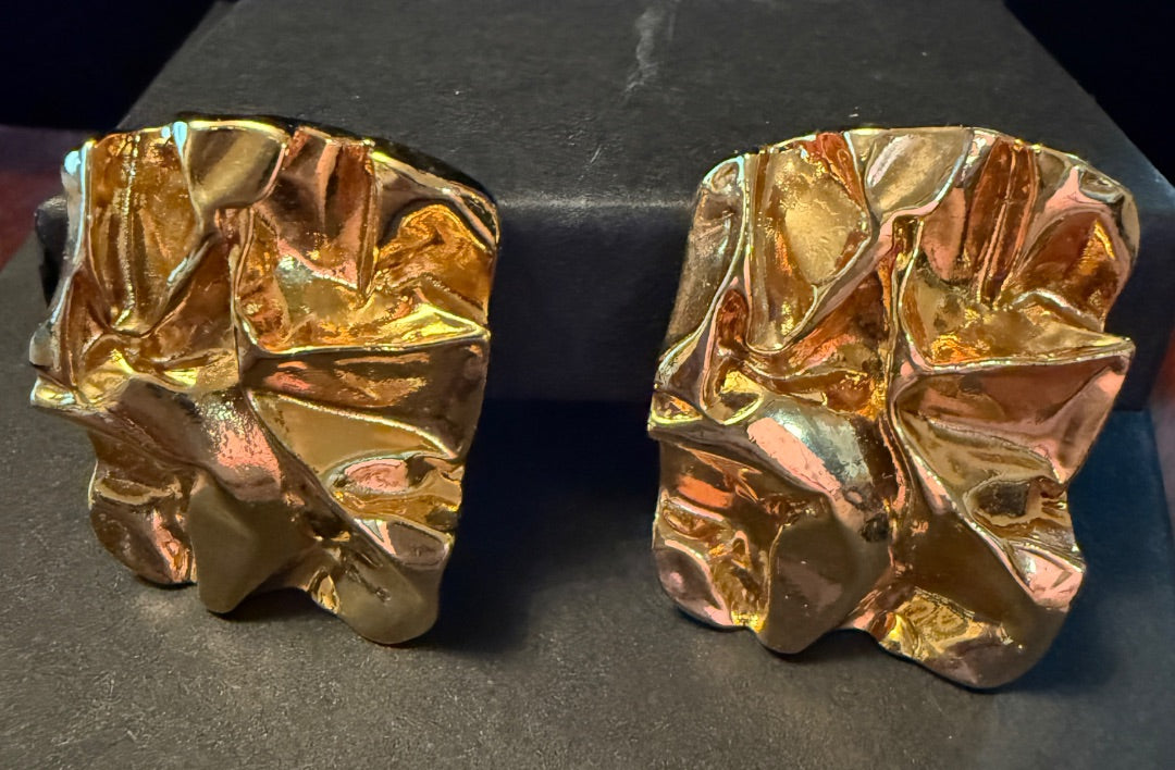 Avon Gold Mod Clip Earrings