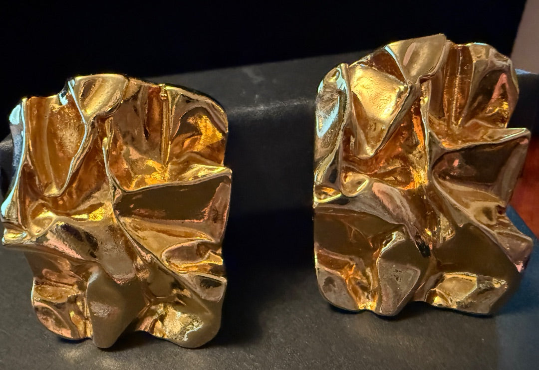 Avon Gold Mod Clip Earrings